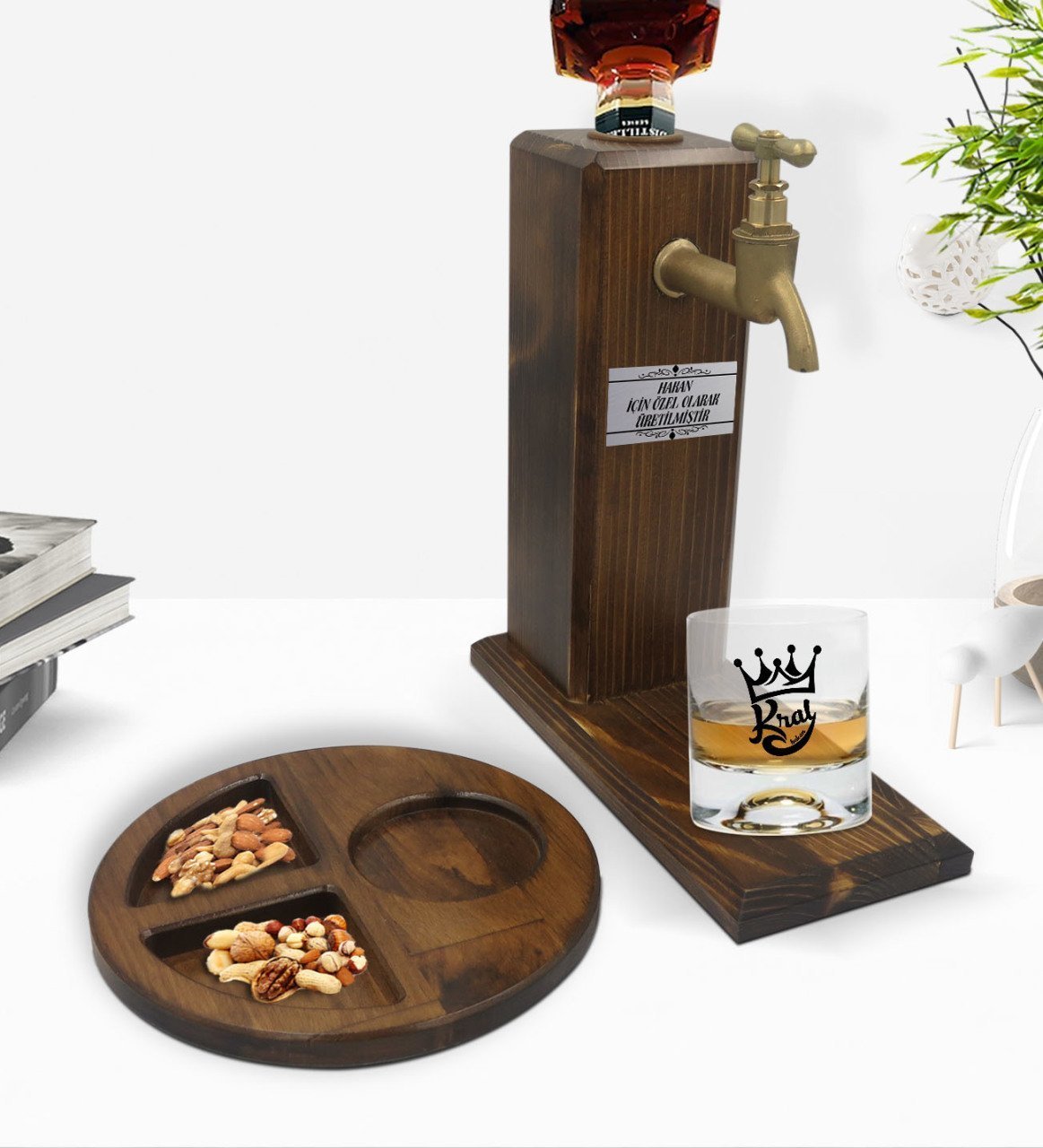 Kişiye Özel Kral Tasarımlı Viski Bardağı & Ahşap İçki Standı & Ahşap Sunum Tabağı Çerezlik Hediye Seti-1