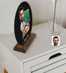 Kişiye Özel Erkek Öğretmen Karikatürlü Yuvarlak Ahşap Biblo-1