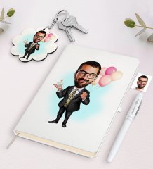 Kişiye Özel Erkek Doğum Günü Karikatürlü Beyaz Defter Kalem ve Anahtarlık Hediye Seti-2