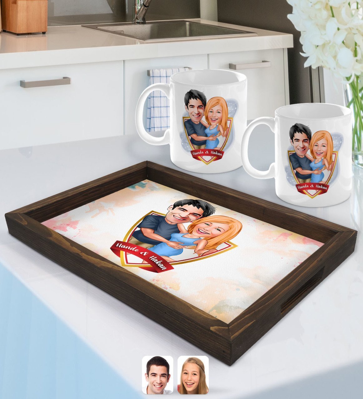 Kişiye Özel İsimli Sevgililer Karikatürlü Doğal Ahşap Tepsi ve 2’li Kupa Bardak Seti-14