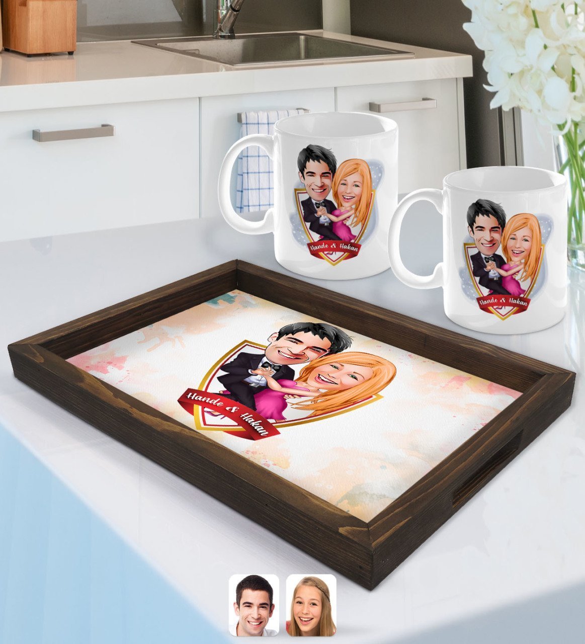 Kişiye Özel İsimli Sevgililer Karikatürlü Doğal Ahşap Tepsi ve 2’li Kupa Bardak Seti-13