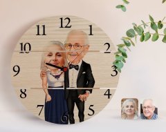 Kişiye Özel Dede ve Büyükanne Karikatürlü Otantik Ahşap Palet Saat-1