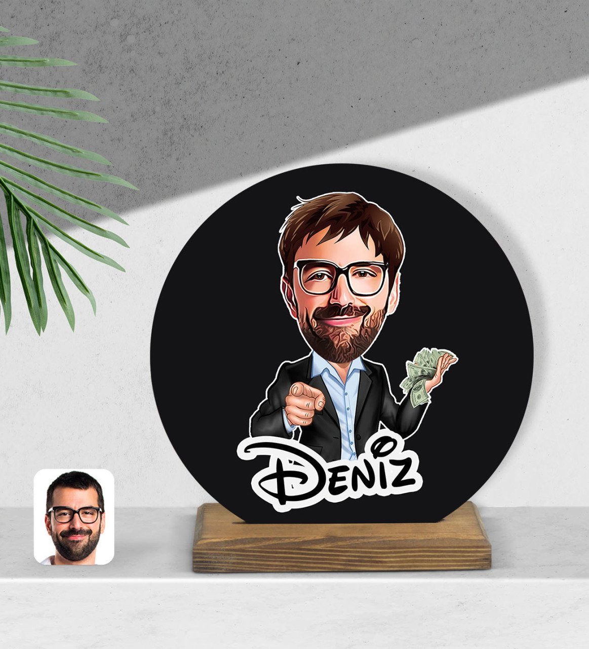 Kişiye Özel Erkek Milyoner Karikatürlü Yuvarlak Ahşap Biblo-1