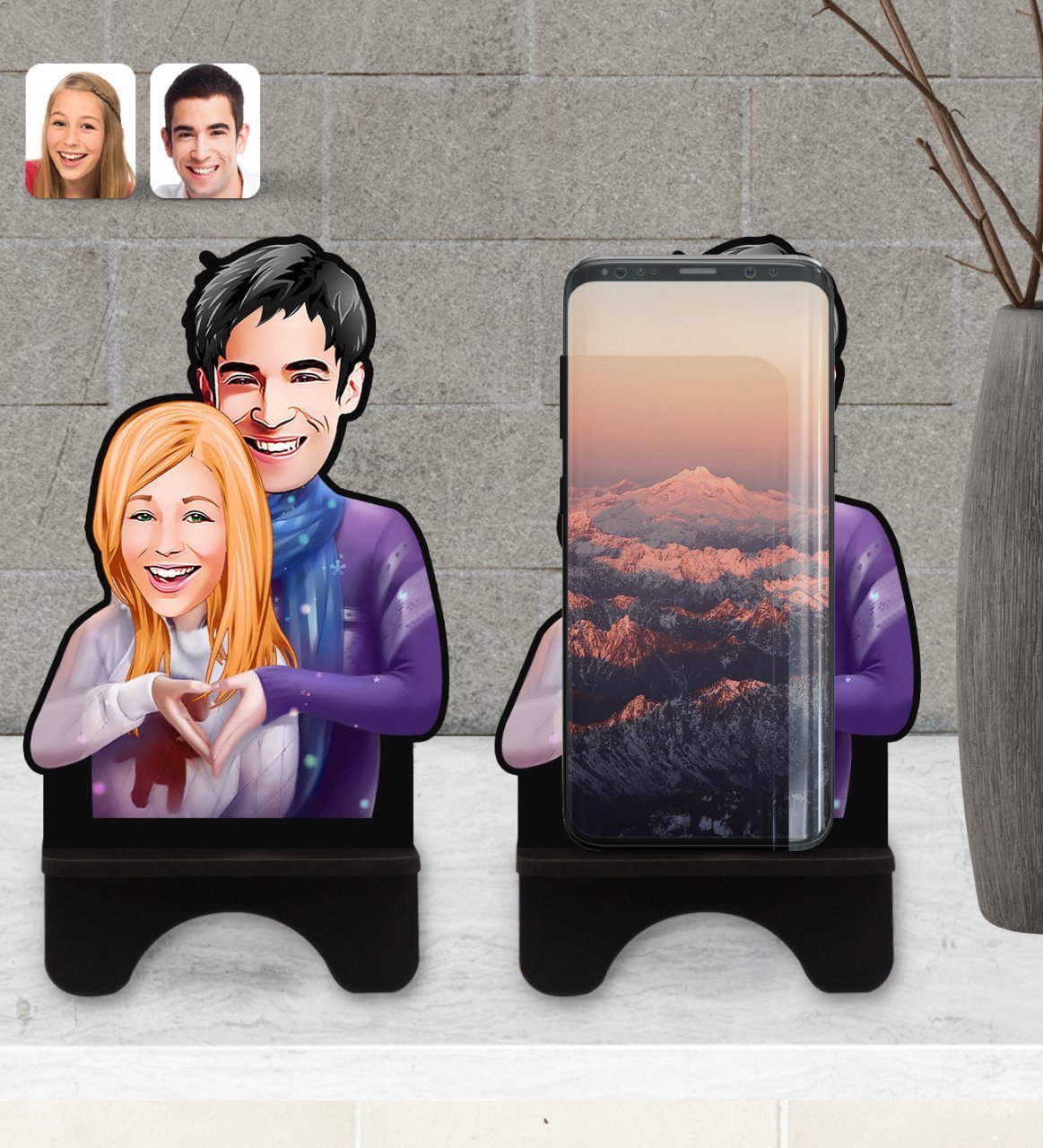 Kişiye Özel Sevgililer Karikatürlü Ahşap Biblo Telefon Standı-89