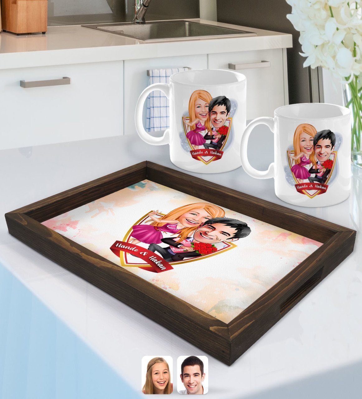 Kişiye Özel İsimli Sevgililer Karikatürlü Doğal Ahşap Tepsi ve 2’li Kupa Bardak Seti-9