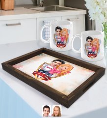 Kişiye Özel İsimli Sevgililer Karikatürlü Doğal Ahşap Tepsi ve 2’li Kupa Bardak Seti-5