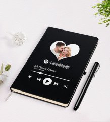 Kişiye Özel Kalpli Fotoğraflı Spotify Barkodlu Siyah Defter Kalem Seti-1