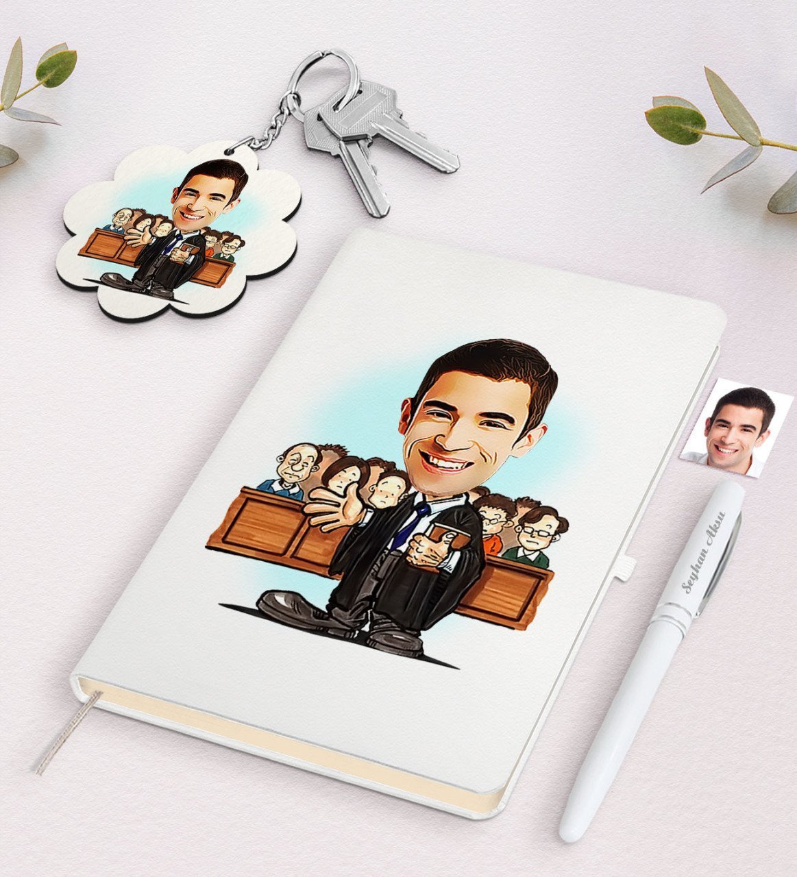 Kişiye Özel Erkek Avukat Karikatürlü Beyaz Defter Kalem ve Anahtarlık Hediye Seti-2