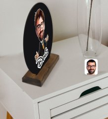 Kişiye Özel Erkek Avukat Karikatürlü Yuvarlak Ahşap Biblo-3