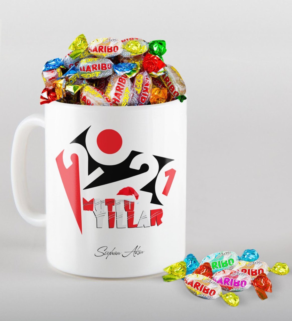 BK Gift Kişiye Özel 2023 Mutlu Yıllar Beyaz Kupa ve Haribo Şeker Hediye Seti-13