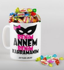 Kişiye Özel Benim Annem Benim Kahramanım Tasarımlı Beyaz Kupa ve Haribo Şeker Hediye Seti-1