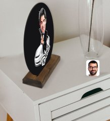 Kişiye Özel Erkek Ajan Karikatürlü Yuvarlak Ahşap Biblo