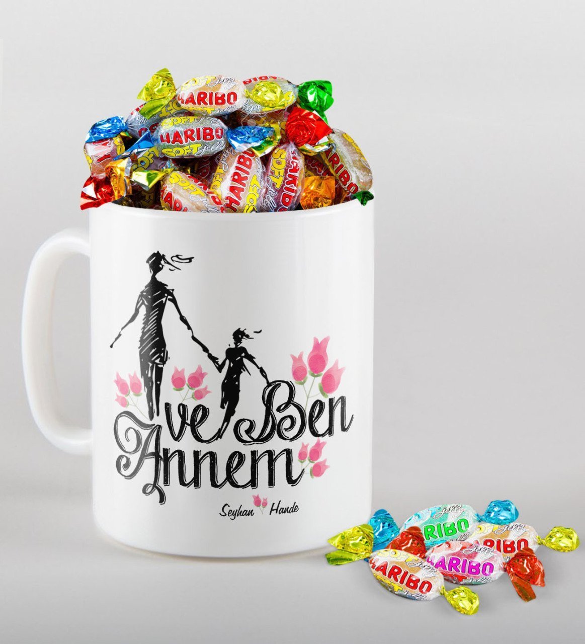 Kişiye Özel Annem ve Ben Tasarımlı Beyaz Kupa ve Haribo Şeker Hediye Seti-1