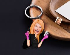 BK Gift Kişiye Özel Güzellik Uzmanı Karikatürlü Ahşap Anahtarlık-3 Sevgiliye Hediye, Arkadaşa Hediye, Doğum Günü Hediyesi