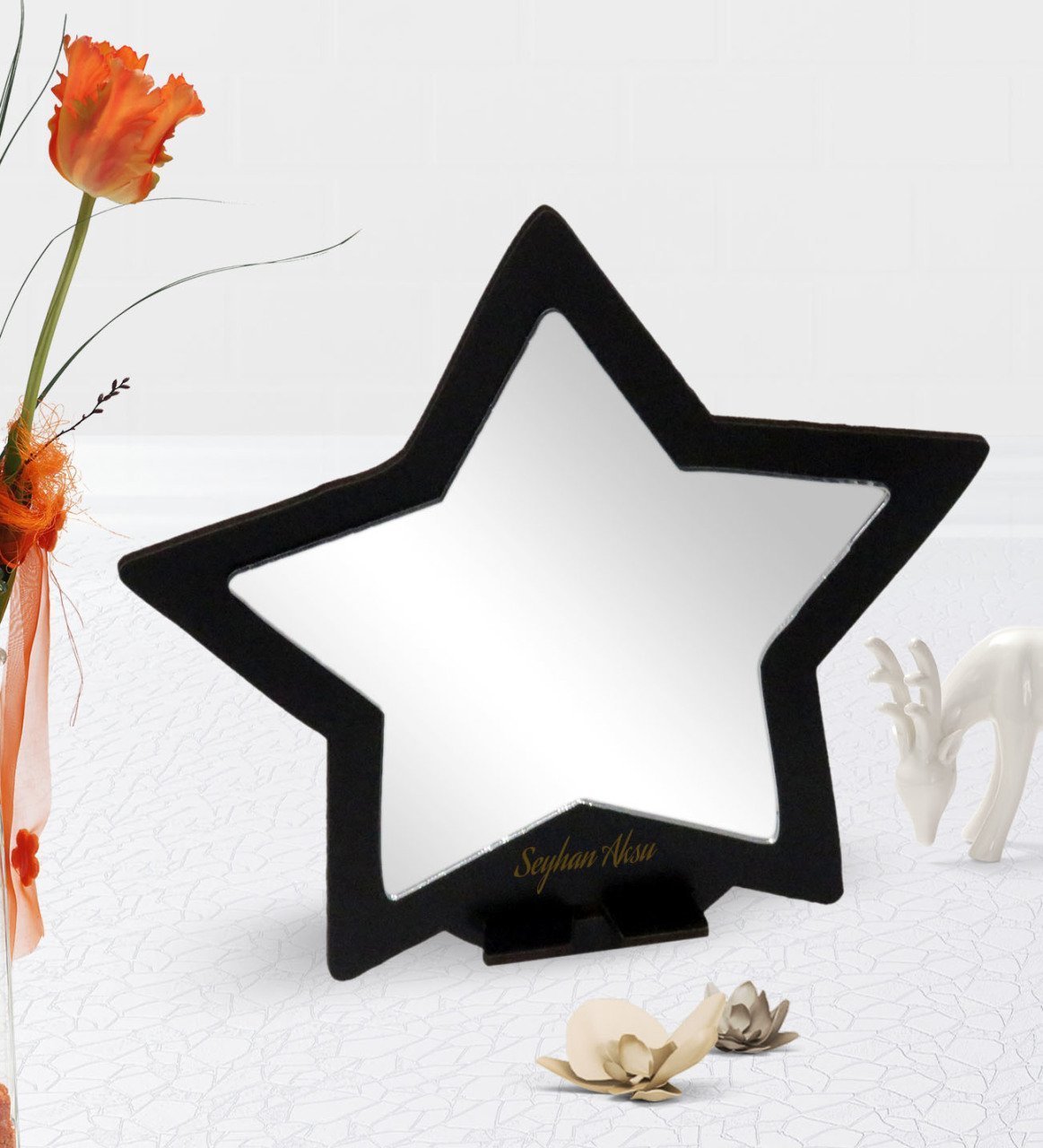 Kişiye Özel Siyah Yıldız Tasarımlı Ahşap Masa ve Makyaj Aynası