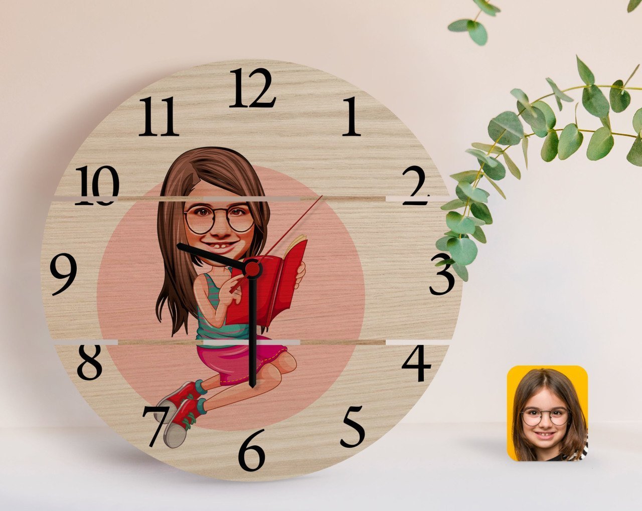 Kişiye Özel Kız Çocuk Karikatürlü Otantik Ahşap Palet Saat-5