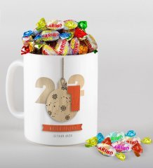 BK Gift Kişiye Özel 2023 Mutlu Yıllar Beyaz Kupa ve Haribo Şeker Hediye Seti-3