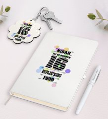 Kişiye Özel Tarihli İyi ki Doğdun Beyaz Defter Kalem ve Anahtarlık Hediye Seti