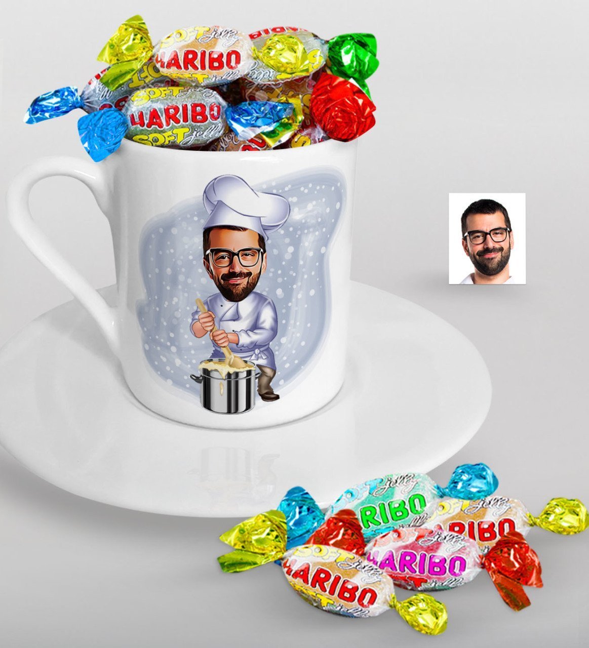 Kişiye Özel Bay Aşçı Karikatürlü Türk Kahvesi Fincanı ve Haribo Şeker Hediye Seti-1