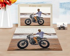 Kişiye Özel Tam Boy Motosikletli Adam Karikatürlü 1000 Parça Profesyonel Puzzle-1
