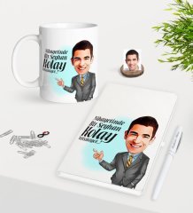 Kişiye Özel Erkek Kolay Yetişmiyor Karikatürlü Beyaz Defter Kalem Kupa Hediye Seti-2