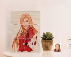 Kişiye Özel Kadın Karikatürlü Otantik Masaüstü Ahşap Palet Çerçeve-34