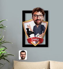Kişiye Özel İsimli Erkek Yönetmen Karikatürlü 3D Ahşap Tablo-1