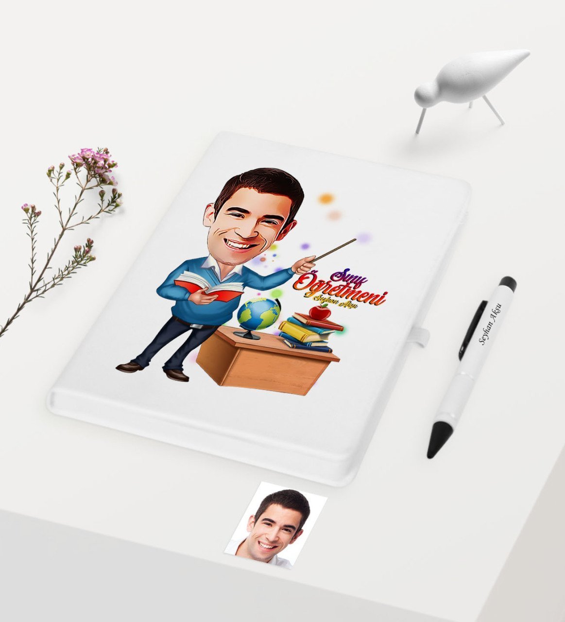 Kişiye Özel Bay Öğretmen Temalı Karikatürlü Beyaz Defter Kalem Hediye Seti - 3