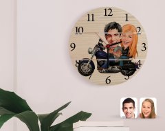 Kişiye Özel Motorcu Sevgililer Karikatürlü Otantik Ahşap Palet Saat-1