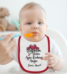 BK Kids Kişiye Özel Aynı Kadına Aşığız Tasarımlı Kırmızı Bebek Mama Önlüğü-2