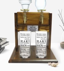 Kişiye Özel Renkli Baskılı Rakı Var İçersen Tasarımlı İkili Rakı Bardağı ve Çift Musluklu Doğal Ahşap Rakı Standı-1