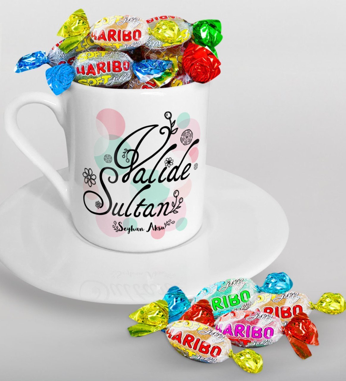Kişiye Özel Valide Sultan Tasarımlı Türk Kahvesi Fincanı ve Haribo Şeker Hediye Seti-3