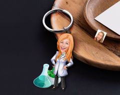 BK Gift Kişiye Özel Eczacı Karikatürlü Ahşap Anahtarlık-5 Sevgiliye Hediye, Arkadaşa Hediye, Doğum Günü Hediyesi