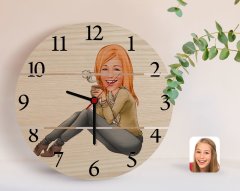 Kişiye Özel Kadın Karikatürlü Otantik Ahşap Palet Saat-102