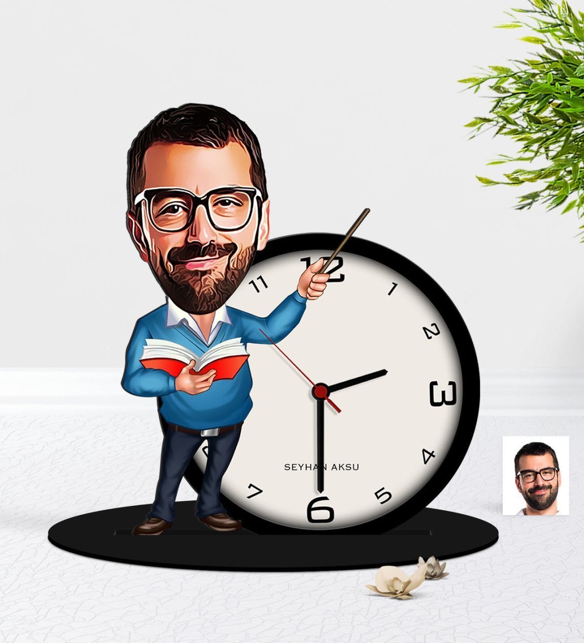 Kişiye Özel Erkek Öğretmen Karikatürlü Ahşap Masaüstü Biblo Saat-4