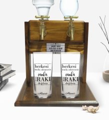 Kişiye Özel Renkli Baskılı Rakı Değilsin Tasarımlı İkili Rakı Bardağı ve Çift Musluklu Doğal Ahşap Rakı Standı-1