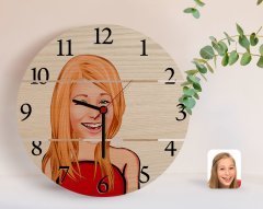 Kişiye Özel Kadın Karikatürlü Otantik Ahşap Palet Saat-33
