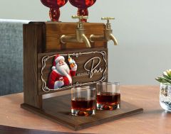 BK Gift Kişiye Özel Kabartma Yeni Yıl Tasarımlı İsimli Çift Musluklu Doğal Ahşap İçki Standı-15, İçki Standı, Doğum Günü Hediyesi, Ev Hediyesi