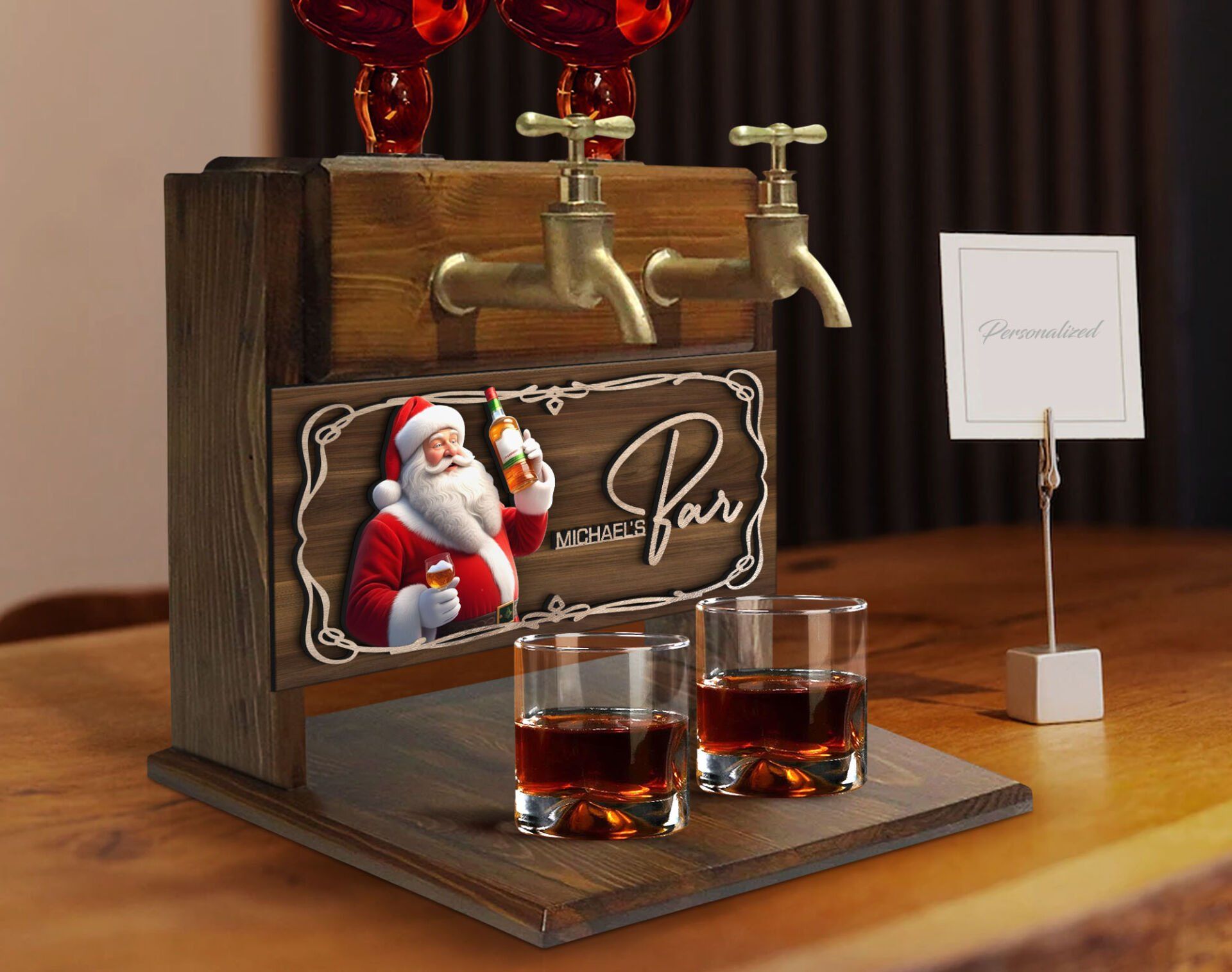 BK Gift Kişiye Özel Kabartma Yeni Yıl Tasarımlı İsimli Çift Musluklu Doğal Ahşap İçki Standı-15, İçki Standı, Doğum Günü Hediyesi, Ev Hediyesi