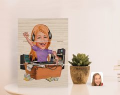 Kişiye Özel Kadın Radyocu Karikatürlü Otantik Masaüstü Ahşap Palet Çerçeve-1