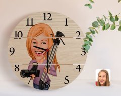 Kişiye Özel Kadın Profesyonel Fotoğrafçı Karikatürlü Otantik Ahşap Palet Saat-1