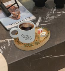 Kişiye Özel Retro Motif Tasarımlı Doğal Ahşap Tabaklı Türk Kahvesi Fincanı Sunum Seti Model 11