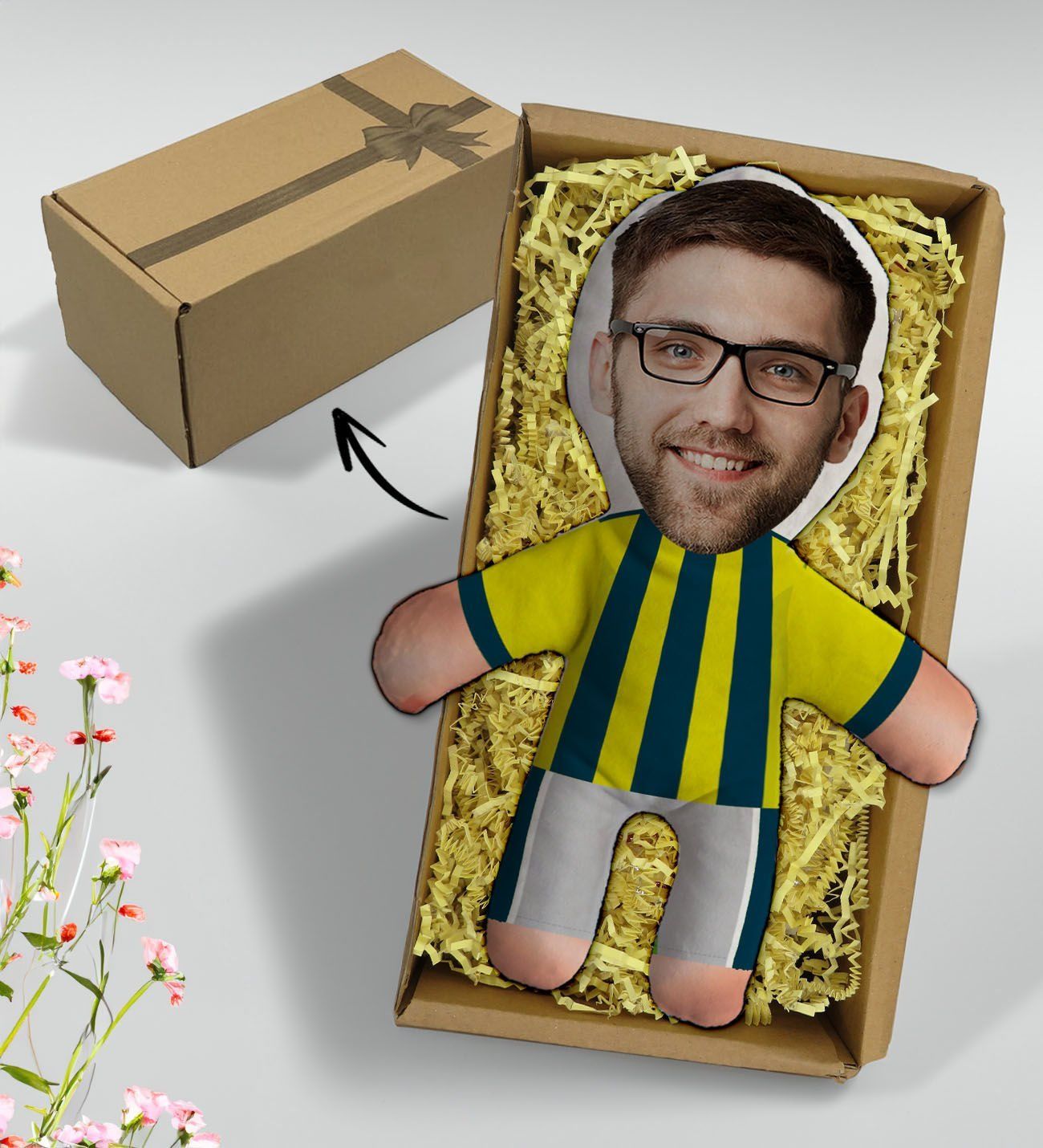 BK Gift Hediye Kutusunda Kişiye Özel Fotoğraflı Sarı Lacivert Futbolcu Bebek Yastık-1, Arkadaşa Hediye, Sevgiliye Hediye, Doğum Günü Hediyesi