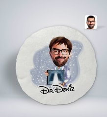 Kişiye Özel İsimli Erkek Radyolojist Karikatürlü Yuvarlak Araç Koltuk Yastığı-1