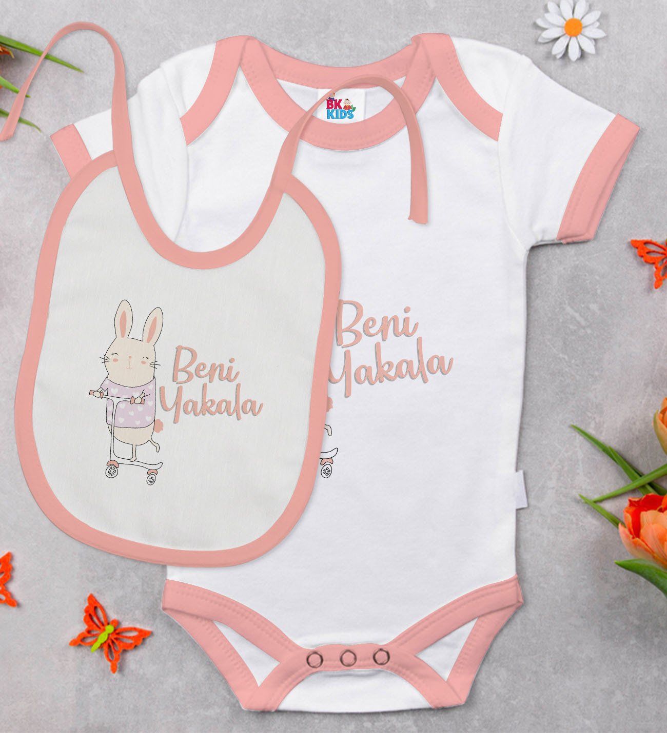 BK Kids Beni Yakala Tasarımlı Pembe Bebek Body Zıbın ve Mama Önlüğü Hediye Seti-1