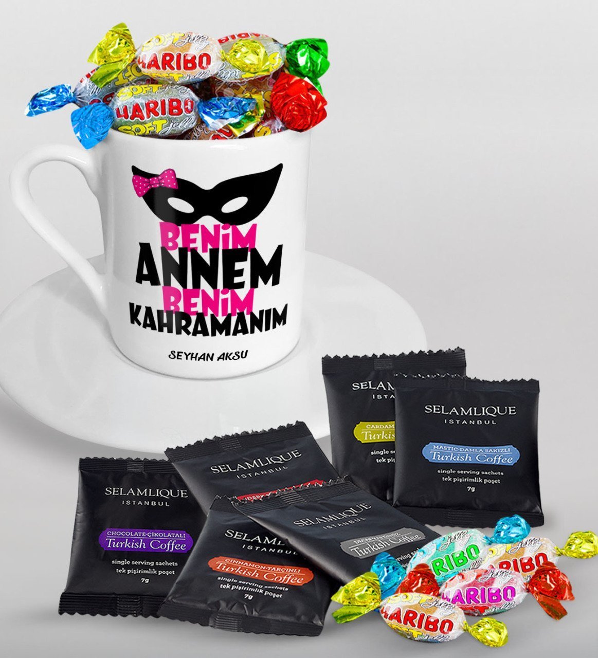Kişiye Özel Benim Annem Benim Kahramanım Tasarımlı Türk Kahvesi Fincanı Selamlique Karışık Türk Kahvesi ve Haribo Şeker Hediye Seti-1