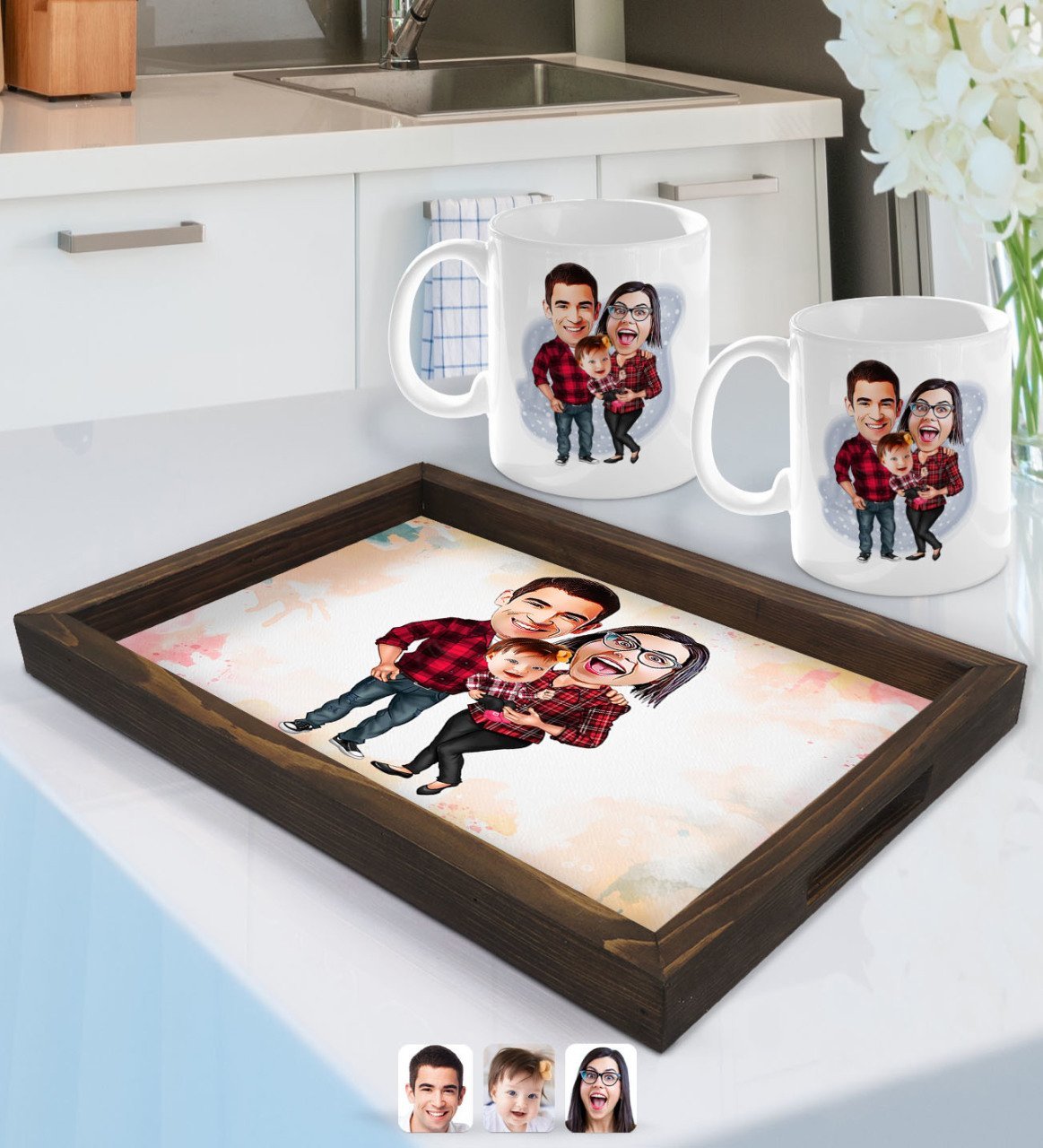 Kişiye Özel Aile Karikatürlü Doğal Ahşap Tepsi ve 2’li Kupa Bardak Seti-2