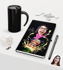 Kişiye Özel Yılbaşı Bayan Karikatürlü Siyah Defter Kalem Termos Mug Seti - 6