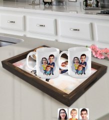 Kişiye Özel Aile Karikatürlü Doğal Ahşap Tepsi ve 2’li Kupa Bardak Seti-1