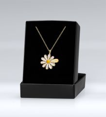 BK Gift Kişiye Özel Öğretmenler Günü Beyaz Kupa ve İsimli Papatya Kolye Hediye Seti- 3, Öğretmene Hediye, Öğretmenler Günü
